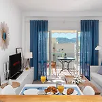Cozy Next To The And Center شقة *