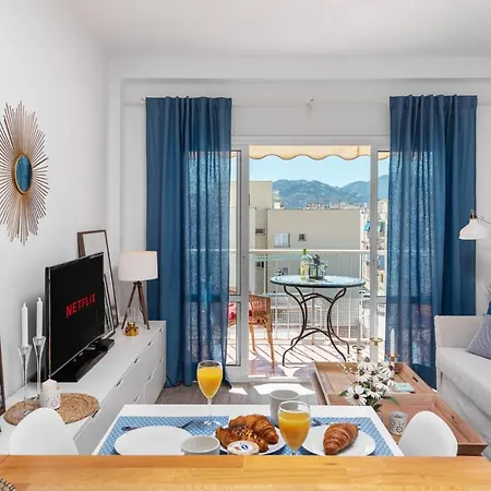 Cozy Next To The And Center Apartment *