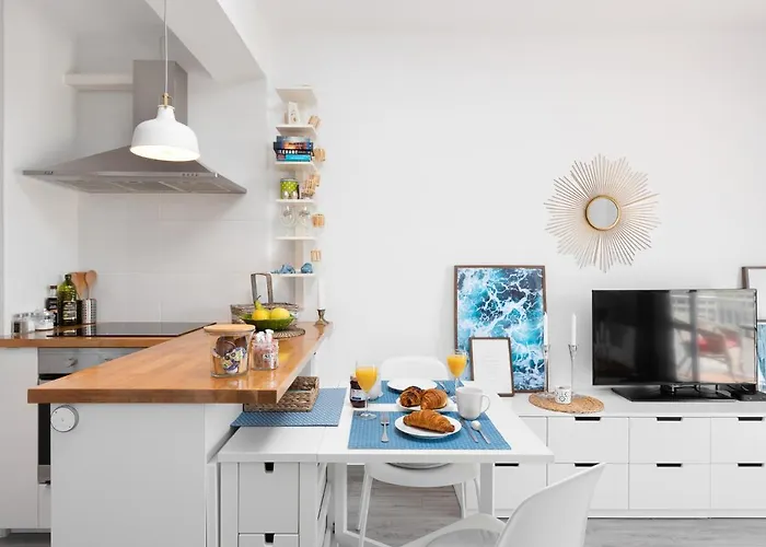 Apartament Cozy Next To The And Center *