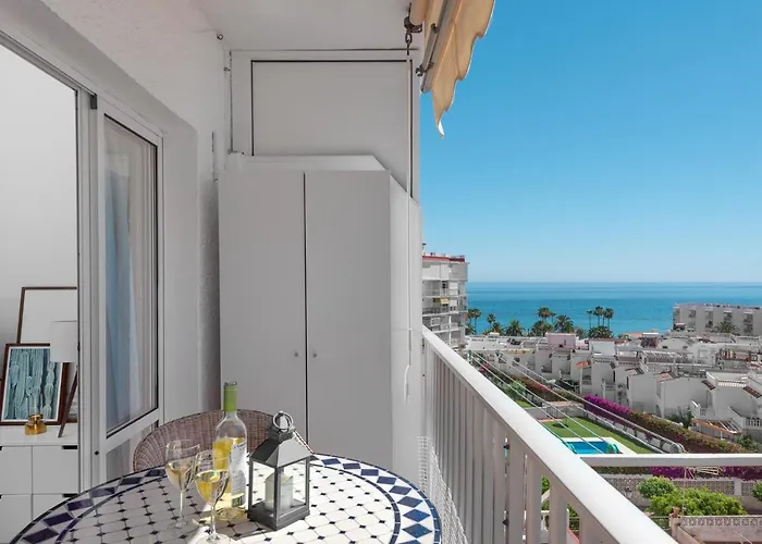 Cozy Next To The And Center Apartament Nerja