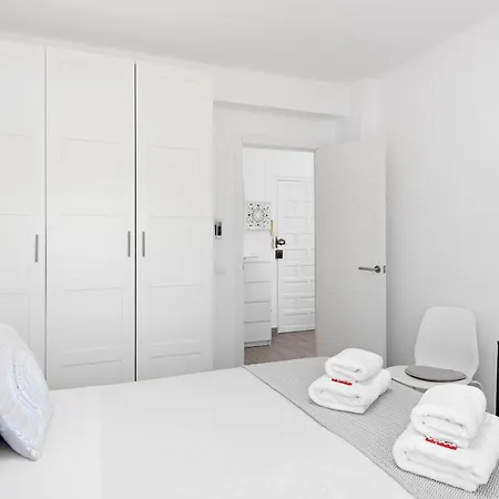 דירה Cozy Next To The And Center